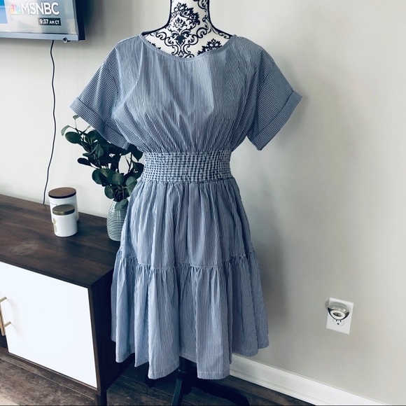 Like New! Vineyard Vines Poplin Smocked Waist Shirt Dress with Stripe Pattern - Picture 4 of 10